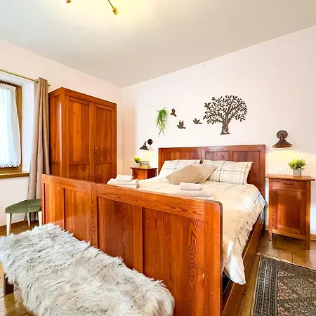 Sole Alpino - Sunny And Centrally Located Town Apartmán