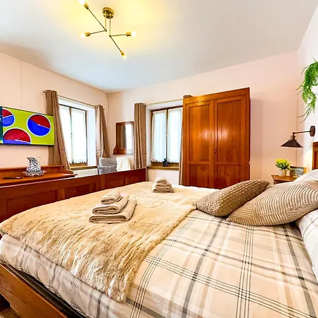 Sole Alpino - Sunny And Centrally Located Town Apartmán *